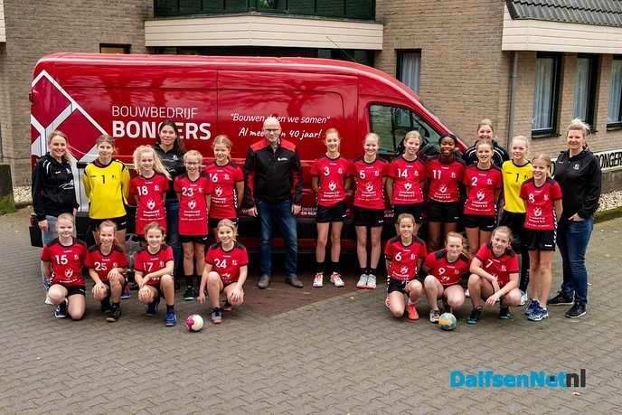 Bongers nieuwe sponsor voor handbal - Foto: Ingezonden foto