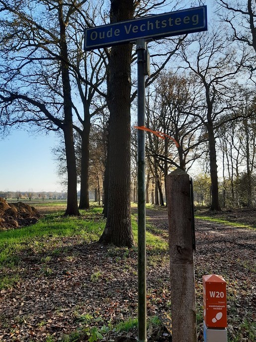 Auto kentekenplaat gevonden - Foto: Ingezonden foto