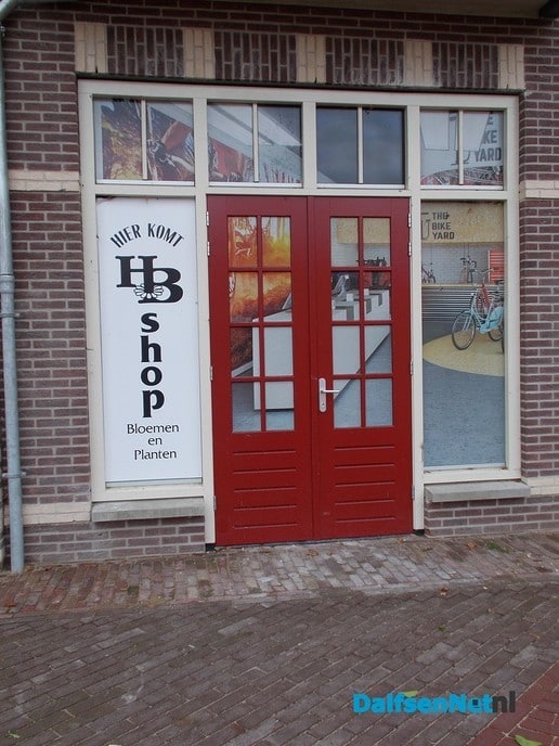 HB: De verhuiswagens staan bijna klaar