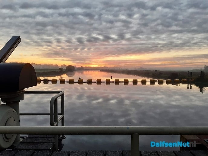 Zonsopgang stuw Vechterweerd - Foto: Ingezonden foto