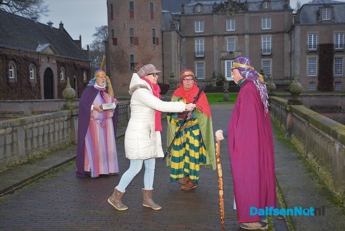 Drie koningen op zoek naar het Kerstkind - Foto: Ingezonden foto
