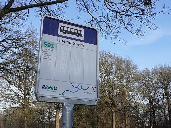 Nieuwe halteborden buurtbus - Foto: William uit Dedemsvaart