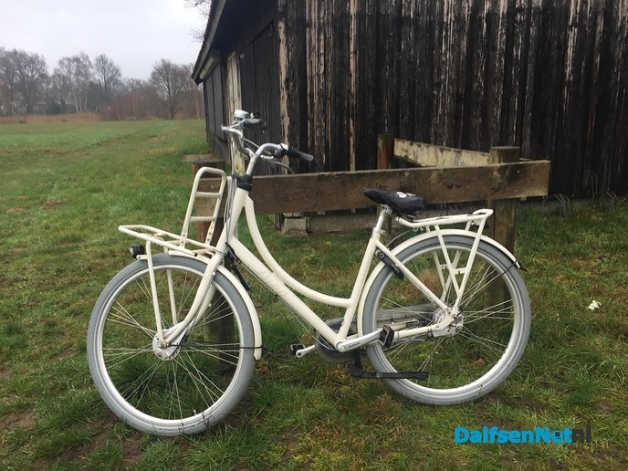 Mooie witte fiets gevonden - Foto: Ingezonden foto