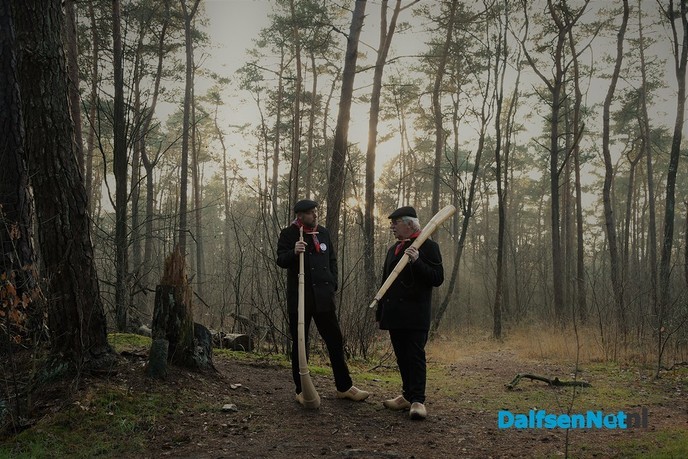 Midwinterhoorns klinken over Hoonhorst en in het Sterrebos - Foto: Johan Bokma
