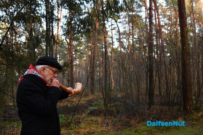 Midwinterhoorns klinken over Hoonhorst en in het Sterrebos - Foto: Johan Bokma