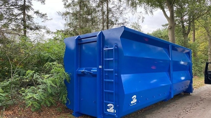 De politie is op zoek naar containers - Foto: Politie
