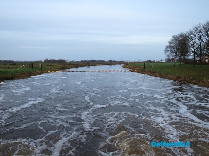 Fietspad zuidelijke Vechtdijk afgesloten - Foto: Wim