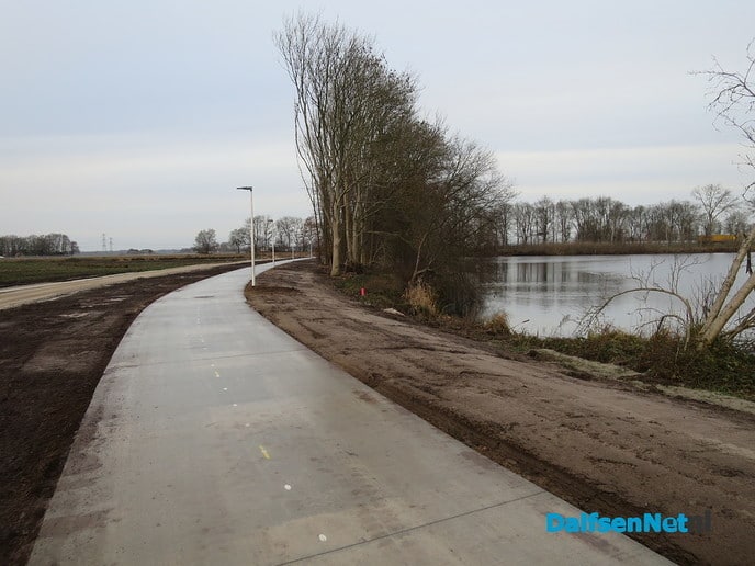 Fietspad zuidelijke Vechtdijk afgesloten - Foto: Wim