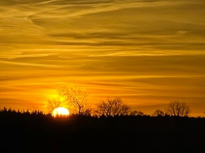 Zonsopkomst Lemelerberg vanmorgen - Foto: Ingezonden foto