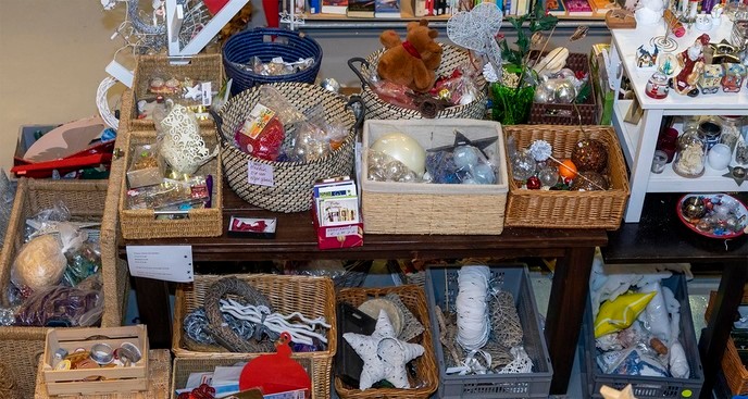 Gun kerstversiering een tweede leven! - Foto: Paul Scholten