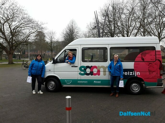 De bus van Saam Welzijn - Foto: Ingezonden foto