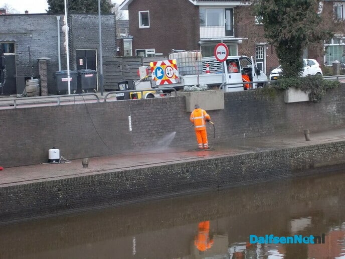 De Dalfser kade wordt al weer opgepoetst