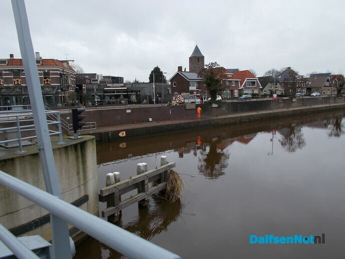 De Dalfser kade wordt al weer opgepoetst