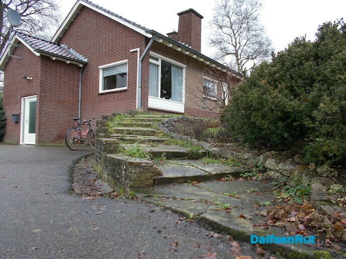 Een huis gebouwd boven een grote diepvries