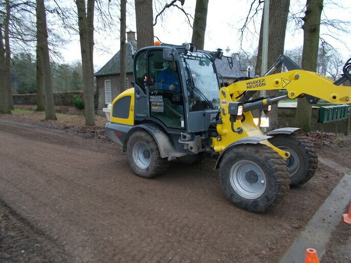 Verbetering toegang parkeerplaats Huize Den Berg