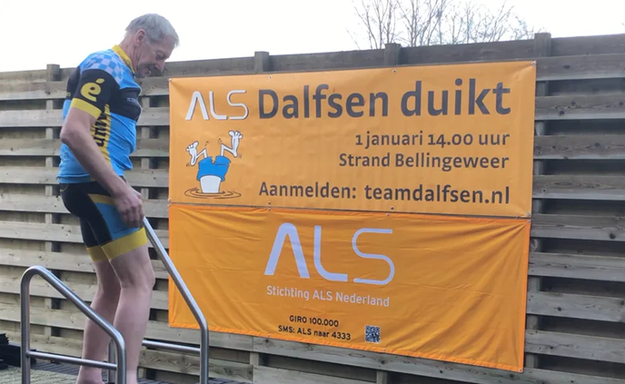 Beelden Nieuwjaarsduik van Jan Ardesch - Foto: Eigen geleverde foto