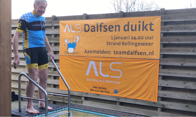 Beelden Nieuwjaarsduik van Jan Ardesch - Foto: Eigen geleverde foto