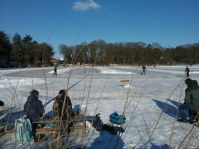 IJsbaan De Poel open - Foto: Ingezonden foto