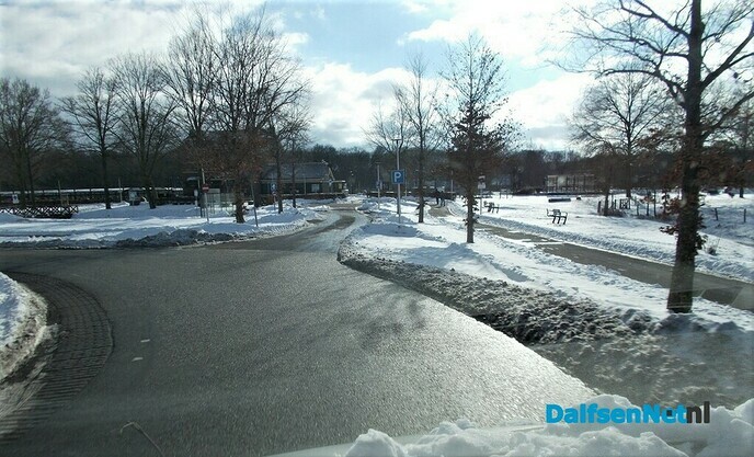 Sneeuw langs de weg