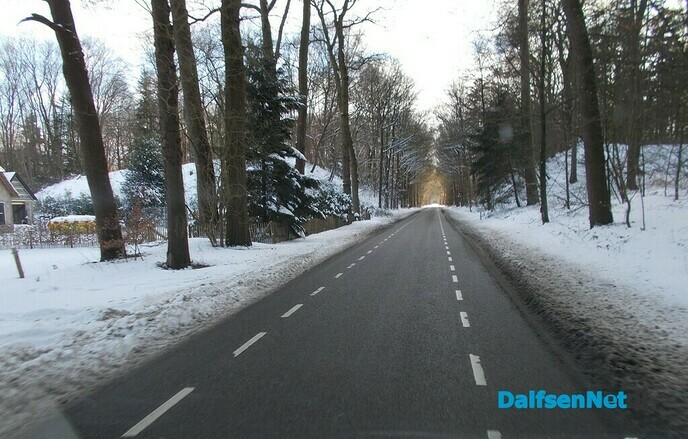 Sneeuw langs de weg