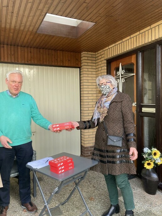 De Zonnebloem verrast gasten en vrijwilligers met een legpuzzel - Foto: Eigen geleverde foto