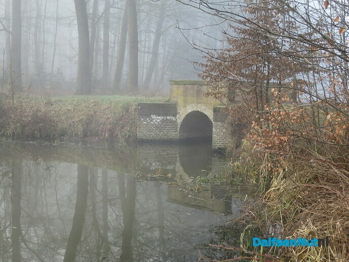 Den Berg in de mist en doorbrekende zon - Foto: Wim