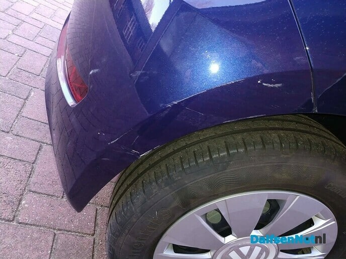 Schade aan VW Up - Foto: Ingezonden foto