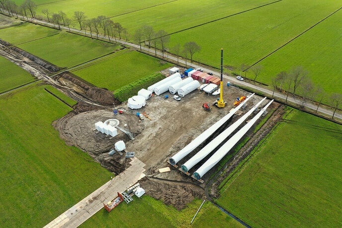 Spectaculair transport voor nieuwe windturbines in Nieuwleusen