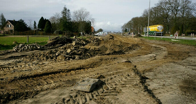 Werkzaamheden aan parallelweg-zuid Hessenweg - Foto: Paul Scholten