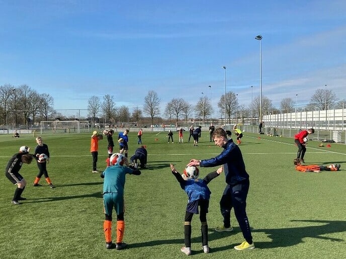 Top van Nederland in het freestyle voetbal bij S.V. Nieuwleusen - Foto: Ingezonden foto