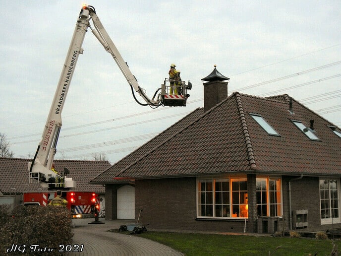 Schoorsteenbrand Woestenweg