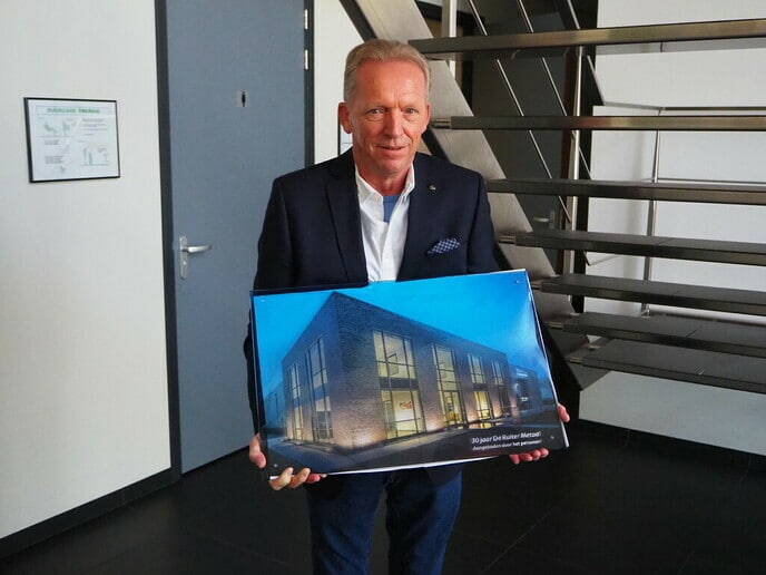 De Ruiter Metaal in Nieuwleusen draagt het stokje over - Foto: Eigen geleverde foto