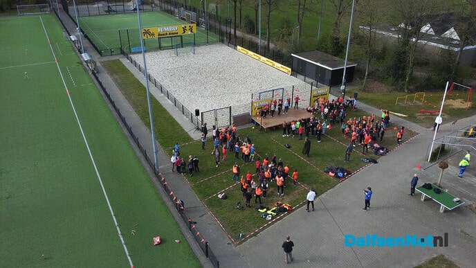 KBS de Polhaar start met Koningsdans op Sportpark Gerner - Foto: Johan Bokma