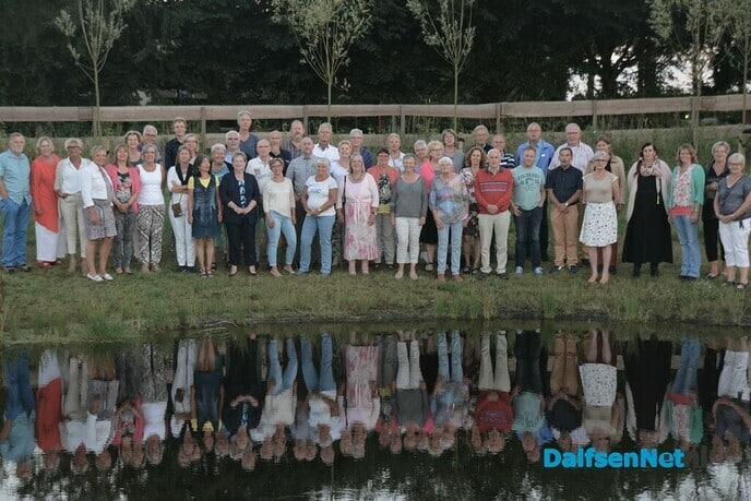 Sallands Bachkoor doet mee aan de Anjercollecte - Foto: Ingezonden foto
