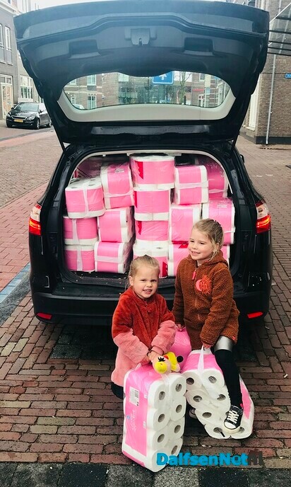 Prijsuitreiking Oranje Bingo - Foto: Ingezonden foto
