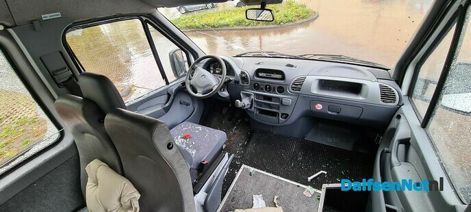 Bus Saam welzijn vernield - Foto: Ingezonden foto