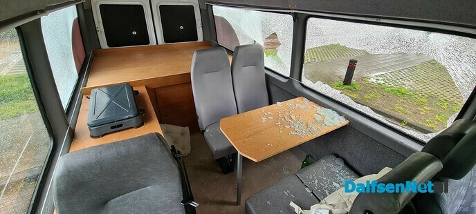 Bus Saam welzijn vernield - Foto: Ingezonden foto