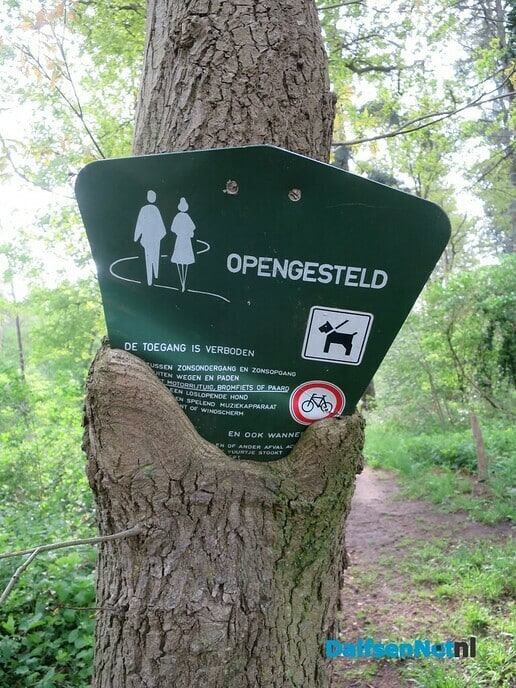 Eindelijk  mooi weer voor een natuurwandeling - Foto: Wim