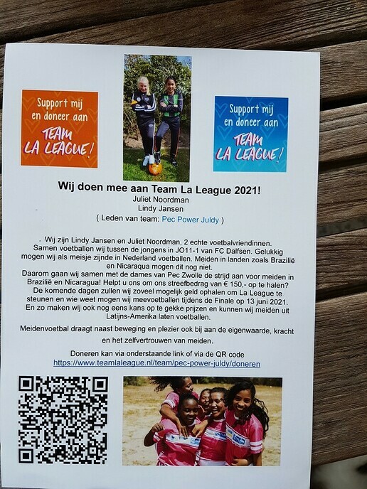 Halen Juliet en Lindy de grens van € 500,00 - Foto: Ingezonden foto
