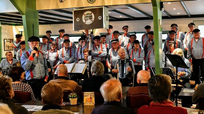 Flip Jonkman durft het weer aan: muziek in de tent