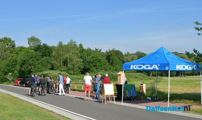 Fietsreparatiekastjes bij snelfietsroute Zwolle Dalfsen - Foto: Johan Bokma