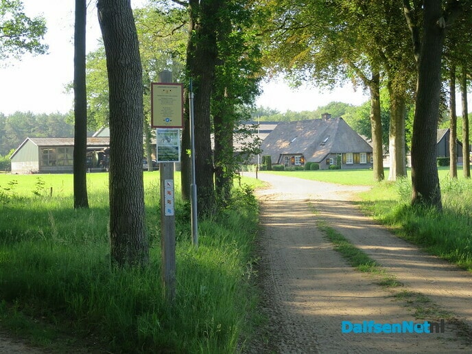 Wandeling Oude Vechtsteeg, met geschiedenis Koningsweg - Foto: Wim