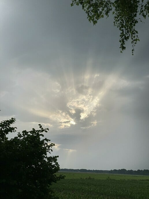 Wolken na regen - Foto: Ingezonden foto