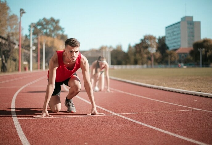 Sporten tijdens het warme zomerweer? Doe het dan samen met vrienden of collega’s