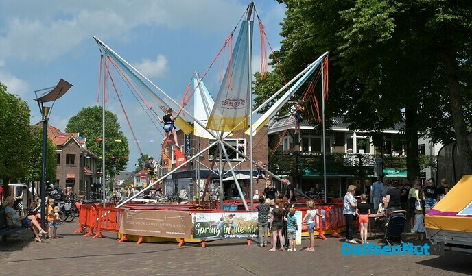 Kinderen genieten tijdens de tweede dolle dag - Foto: Johan Bokma