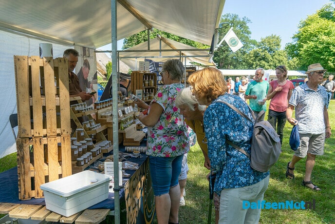 Zomerse Boerenmarkt in Vilsteren, zaterdag weer - Foto: Paul Scholten