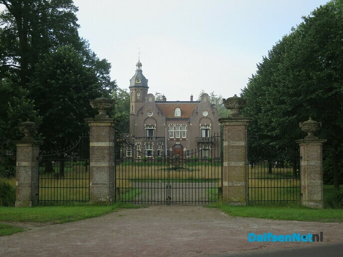 Rondje Ommen, Rechteren in nevel gehuld - Foto: Wim