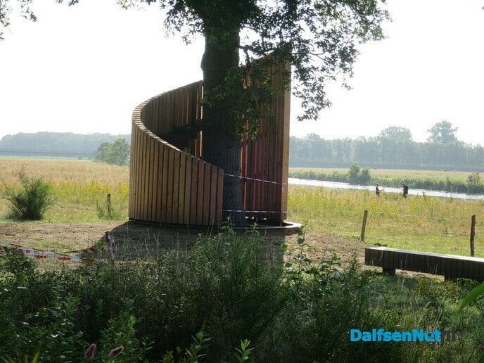 Rondje Ommen, Rechteren in nevel gehuld - Foto: Wim