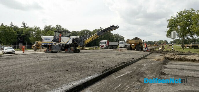 Drukke werkzaamheden aan tunnel Welsummerweg - Foto: Paul Scholten