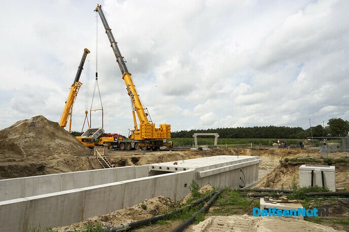 Drukke werkzaamheden aan tunnel Welsummerweg - Foto: Paul Scholten
